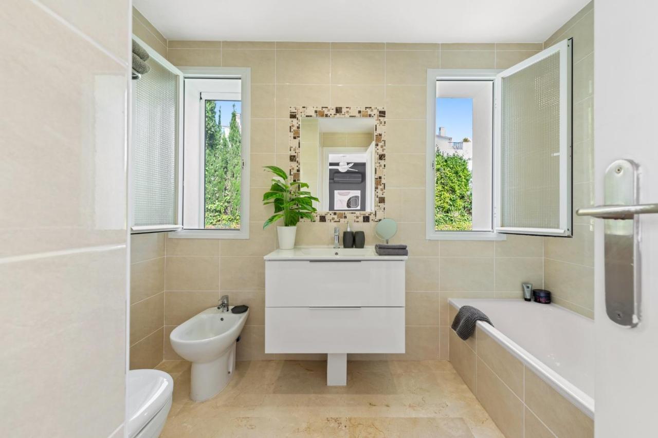 Cozy Townhouse Selwo Villa Estepona Eksteriør billede